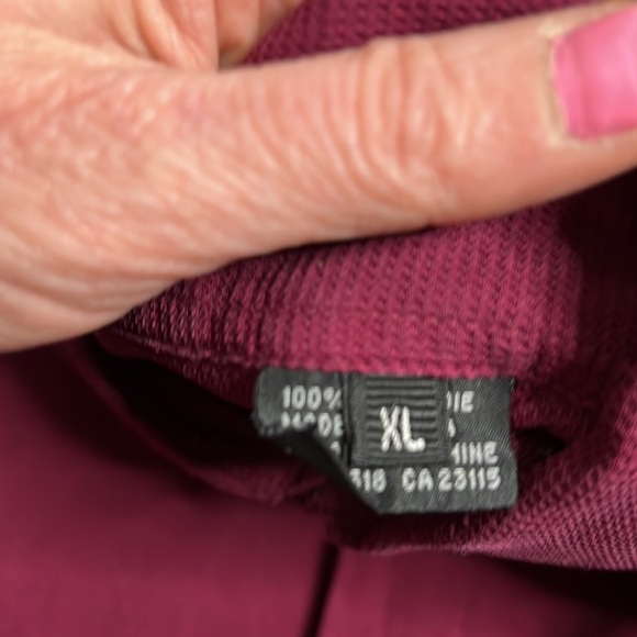 Boss Hugo Boss Burgundy Long Sleeve Button Down 100% Silk - XL - Picture 4 of 8